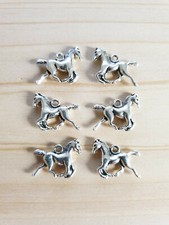 6 x Pferde Anhänger für