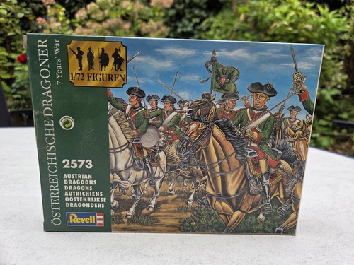 Revell 2572 7 years - -,