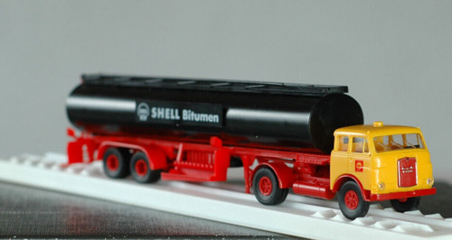 Brekina 7812 man - brekina,