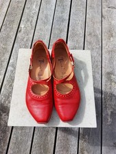 supersüße rote Riemchen-Ballerina von Think, Gr.39, wie neu