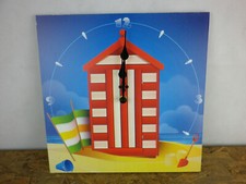 Uhr Wanduhr Bilderuhr England Strandhütte Sea Breeze Beach Hut rot 29x29 cm 