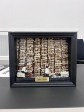 Diorama ; Out Of Print