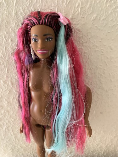 Barbie dunkelhäutig