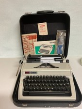DDR Schreibmaschine Erika Reiseschreibmaschine Kofferschreibmaschine Deko Retro