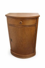 Antiker Eckschrank /