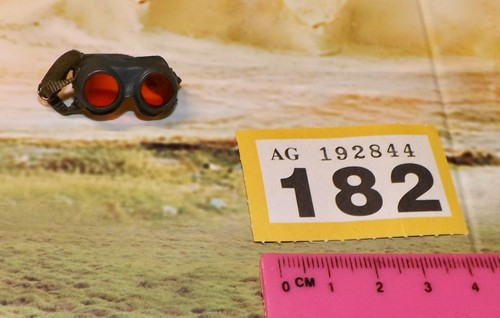 Scale wwii german sailor - scale,