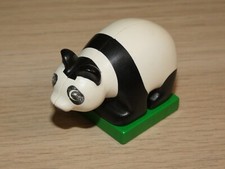 Lego Duplo Pandabär klein auf grüner Platte