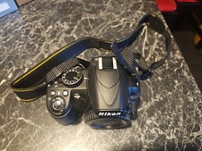Nikon D D3100 sehr guter