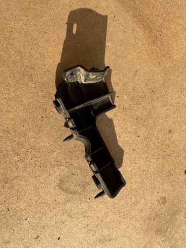 Audi 8e halter - 8e,