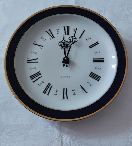 Junghans wanduhr porzellan - ,