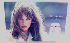 Großes Parfum Display