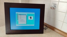 Digital Photo Frame (DPF)