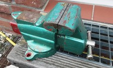 Schraubstock JAPAN BF  7.7kg  drehbar 92mm Backen  gebraucht