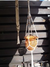 Blumenampel Hängeampel Makramee  hell  Perlen BOHO , Wandbehang schmal !