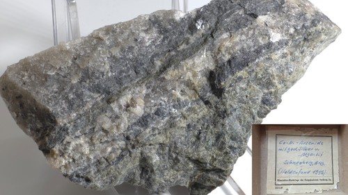 Arsenide argentit - ni-, arsenide,