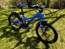 Blaues Kinderfahrrad 18 Zoll