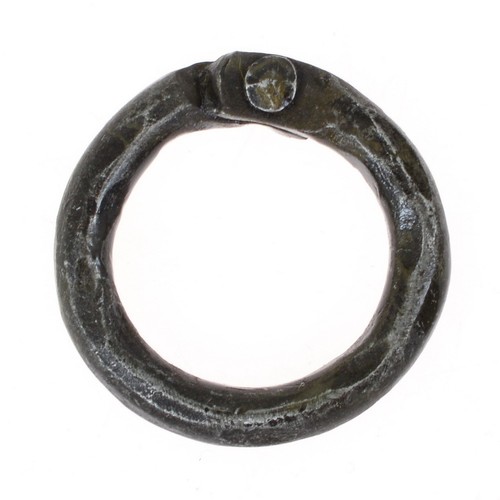 Geschmiedeter ring klein - geschmiedeter,