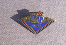 altes DDR Leistungsabzeichen der Jungen Pioniere ( JP ) 1967 emailliert