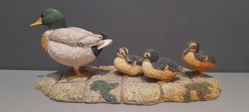 Ente und entenküken figur - entenküken,