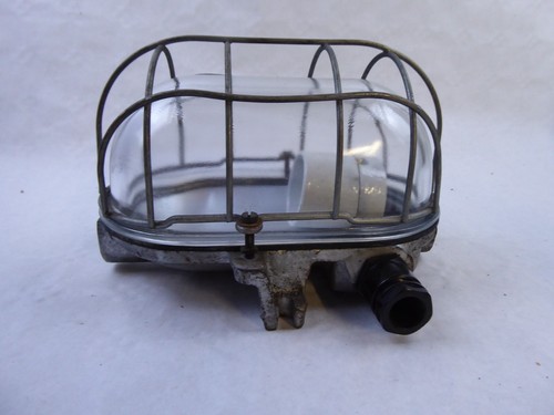 Alte bunkerlampe metall - alte,