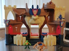 Imaginext DC Den Knight Castle
