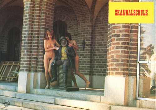 Skandalschule 1 aushangfoto - :,