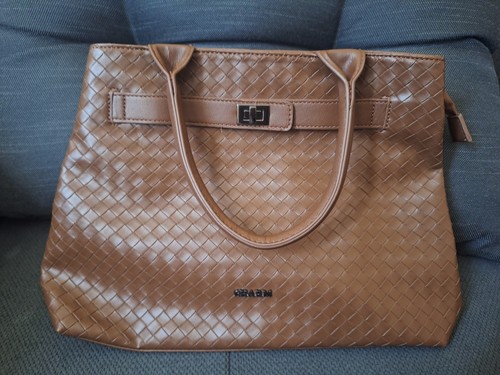 Handtasche