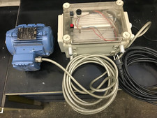 Lenze Frequenzumrichter EVF8201-E , 0,37KW , 230V mit Motor über Poti regelbar