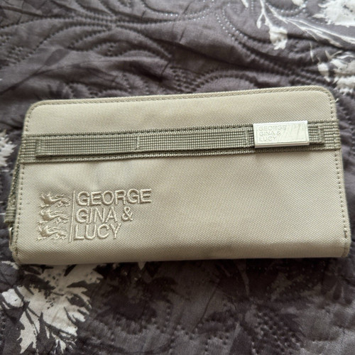 George gina lucy cash - gina,