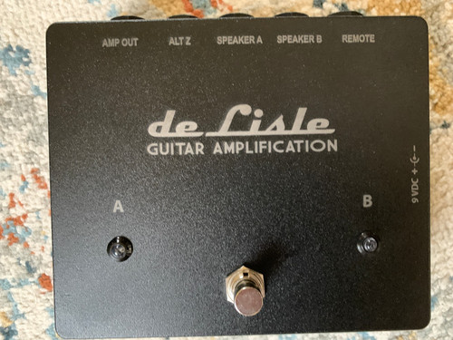 Lisle speaker cabinet - de,
