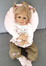 Pauline von Monika Levenig Künstlerpuppe aus Silikonvinyl, 65 cm, mit Zertifikat