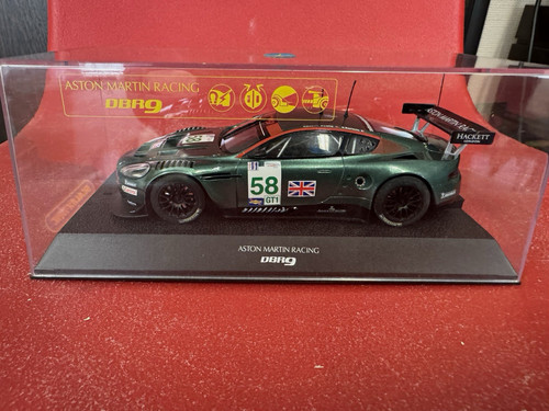 Scalextric aston martin - 1:32,