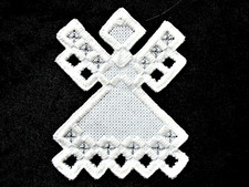 Hardanger Engel Engelchen Advent Weihnachten Deko Baumhänger weiß/silber 4 Stck.