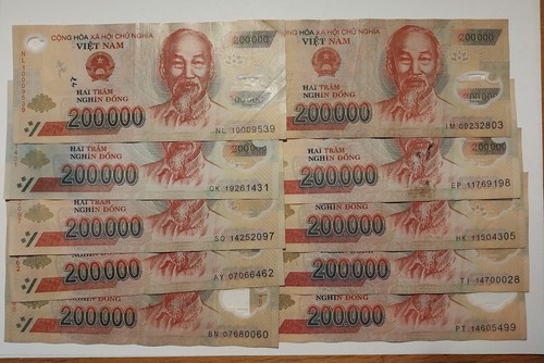 200000 vnd vietnam dong - 200000,