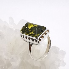 Ladies ring Baltic amber in