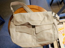 Henkeltasche Kunst-Leder , weiß-creme, Vintage 70er Jahre