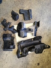 Verkleidung Dämmung für Dieselpumpe  Mitsubishi Pajero 3,2 DID