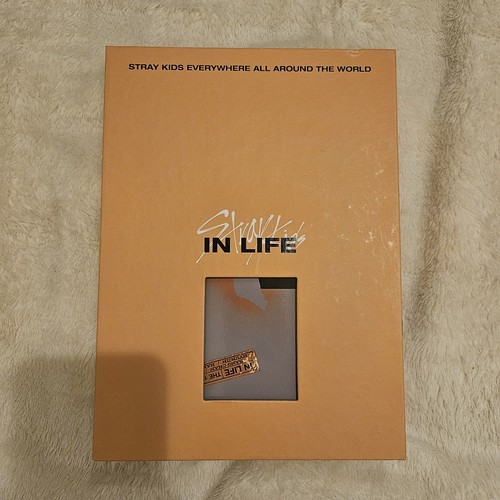 Straykids life album yellow - straykids,