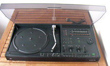 Braun P 4000 Kompaktanlage in dunkelgrau, mit Wartungsbedarf