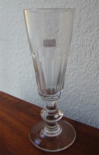 126❚ antikes Sektglas