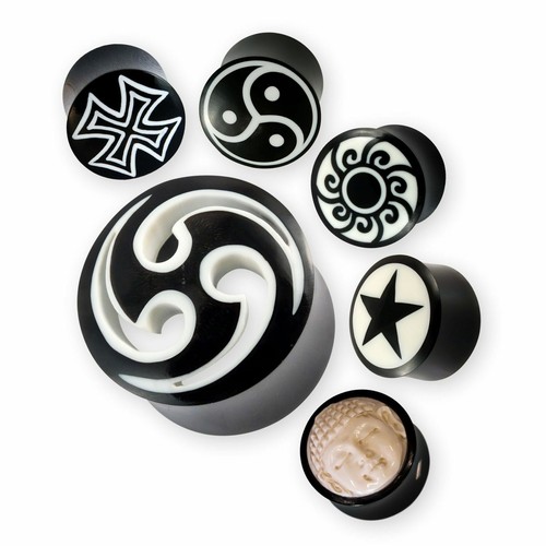 Horn plug flesh tunnel - flesh,