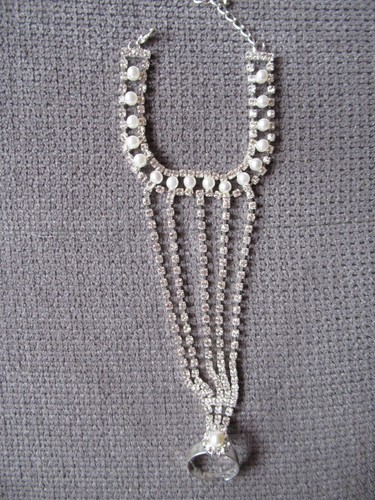 Handschmuck ausgefallenes - ***,