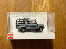 Top: Busch 50384 Land Rover