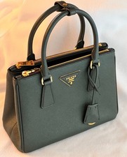 Prada Kleine Galleria Saffiano