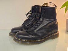 Dr. Martens Damen 1460 Glattleder Schnürstiefel gr.41 schwarz neu Boots