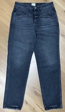 Closed Pedal Pusher Jeans