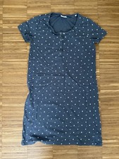 Umstandsmode: Graues Nachthemd