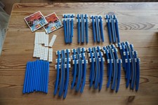 LEGO,  blaue 12V-Schienen, 16 Kurvenschienen und 8 gerade Schienen,