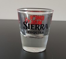 Original "Sierra Tequila" Schnapsglas Shotglas Stamperl Glas stapelbar 2 cl gut