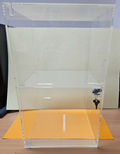 Plexiglas vitrine 50x30x30cm - plexiglas,